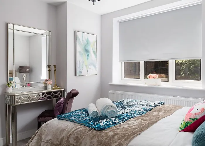 Cromwell Road Apartments