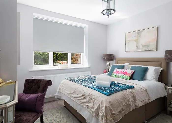 Cromwell Road Apartments